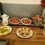Auf Einer Ebene Mit Eigenem Garten, Sommerpool Und Badefass Casa vacanze *