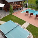 Casa vacanze Auf Einer Ebene Mit Eigenem Garten, Sommerpool Und Badefass Heinsdorfergrund