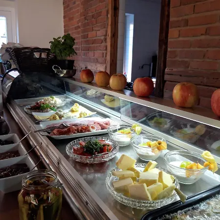 Ferienhaus Auf Einer Ebene Mit Eigenem Garten, Sommerpool Und Badefass Heinsdorfergrund