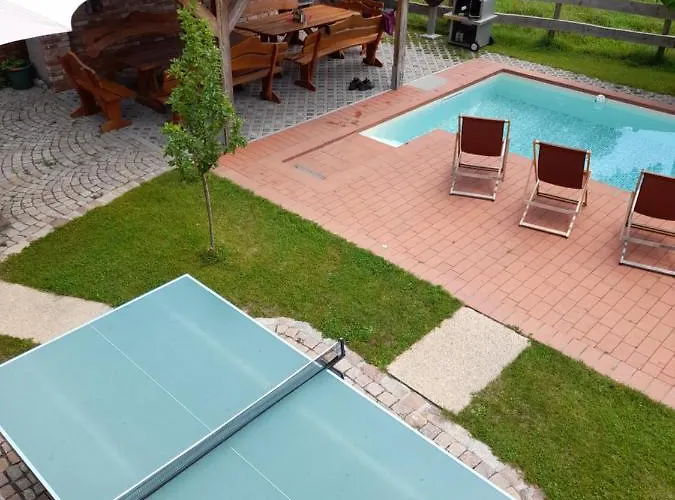 בית נופש Auf Einer Ebene Mit Eigenem Garten, Sommerpool Und Badefass Heinsdorfergrund